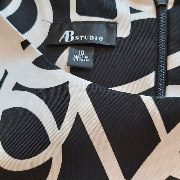 AB Dress - Picture 2 of 4